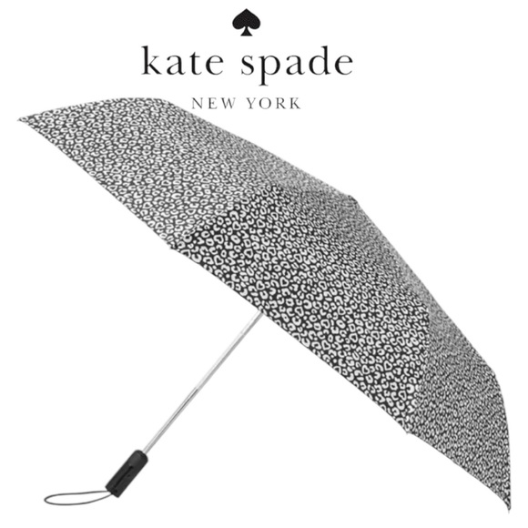 NWT Kate Spade Leopard Heart Travel Umbrella - Picture 1 of 7